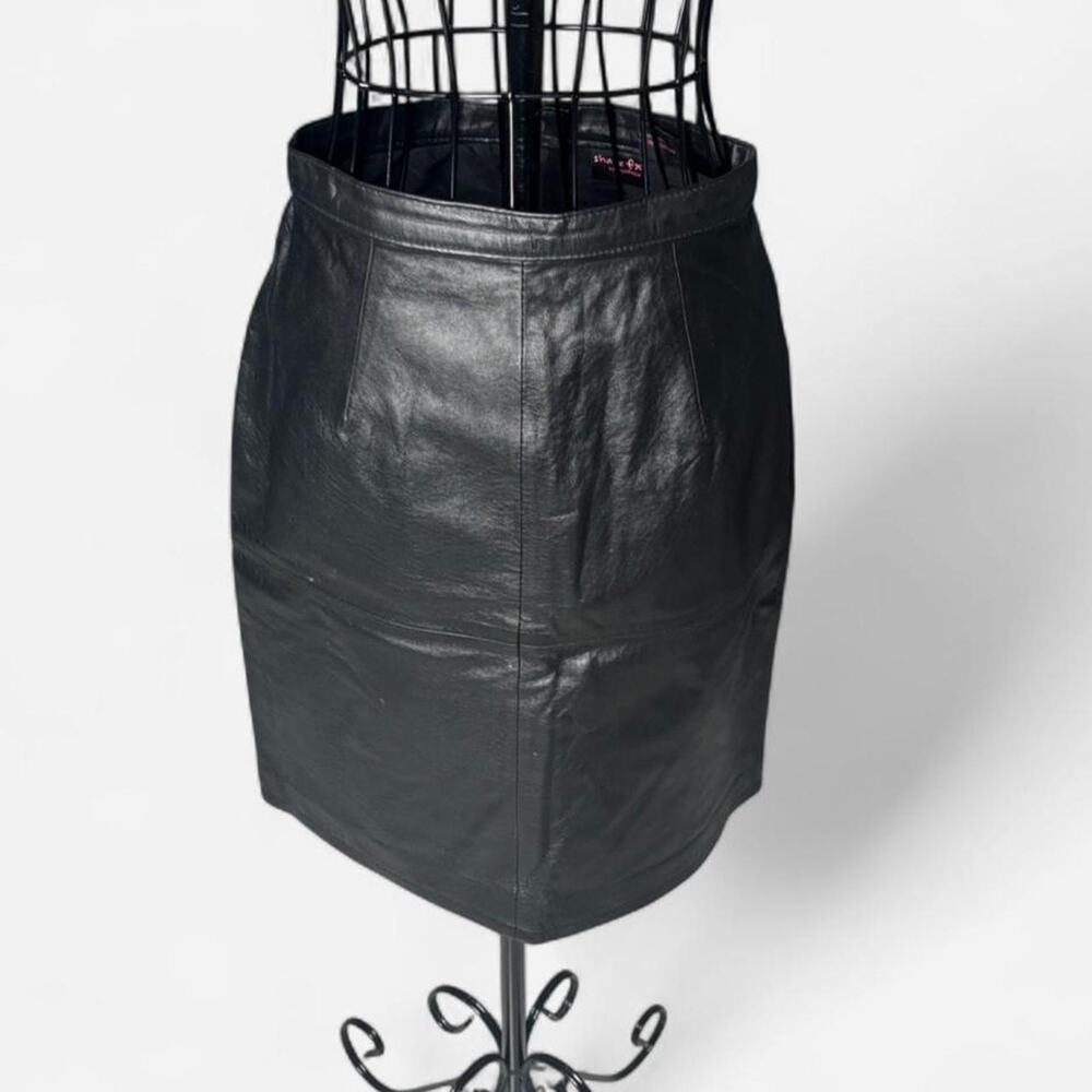 Vintage Y2K Shape FX Newport News Genuine Leather Skirt Black - Size 4